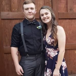 Meet your Posher, Rayna